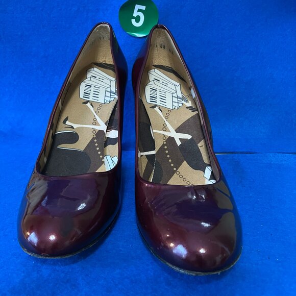 Ladies Shoes - Picture 4 of 5